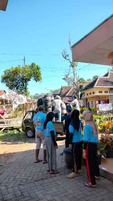 Wujudkan Indikator SDGs ke-12 melalui Sosialisasi dan Pelatihan Bank Sampah